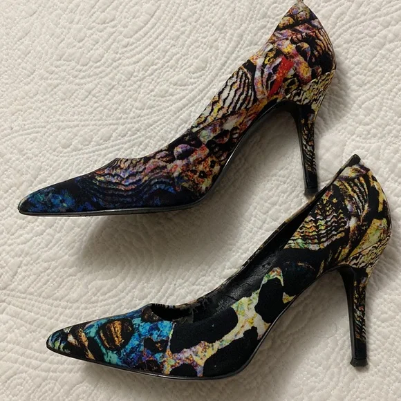 Nine West Flax Heels - Picture 14 of 16